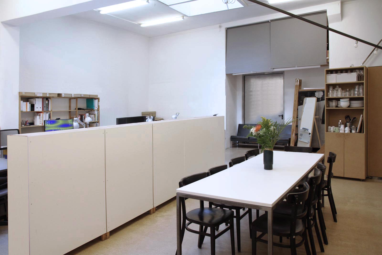 Basis Coworking Space Wien Nähe Hauptbahnhof - Innenansicht Büroarbeitsplätze